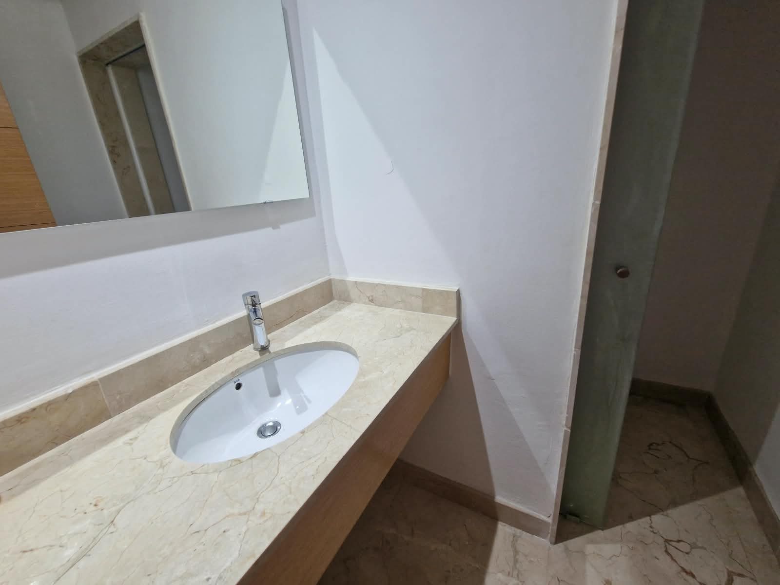 Appartement à louer Bouskoura Ville Verte, Casablanca : photo 6